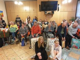 Rozdanie paczek mieszkańcom Bytomskiego Centrum Wsparcia, 23.12.2025